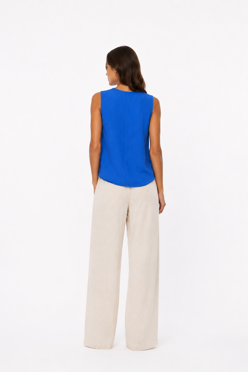 Ärmellose Bluse mit Knoten
