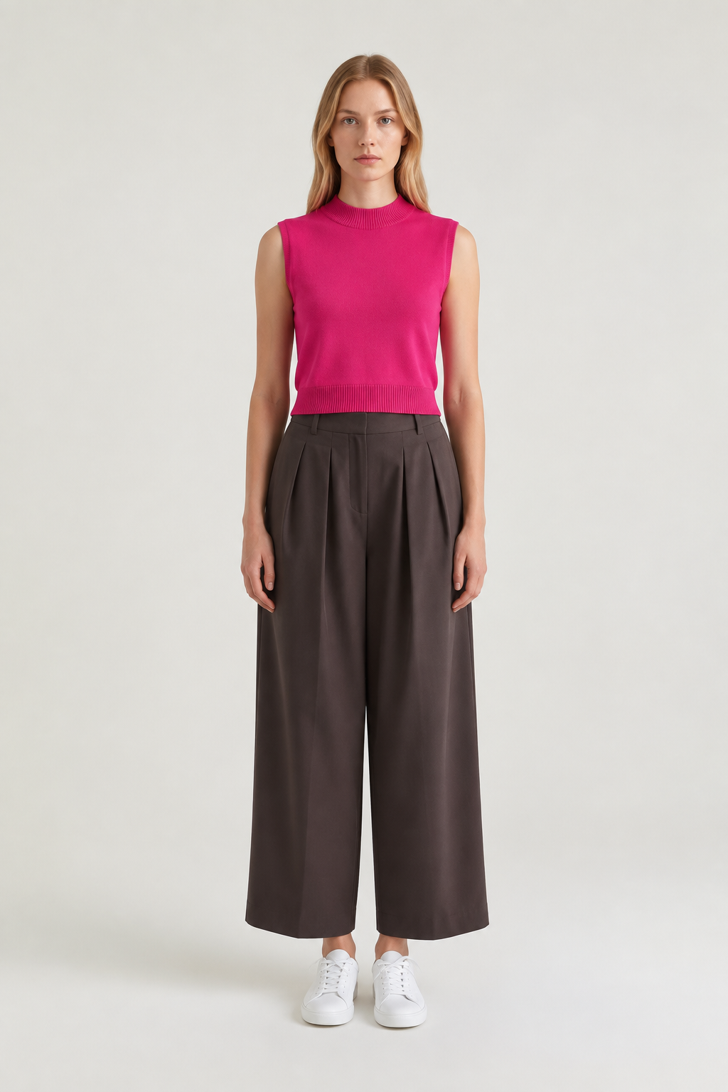 Ärmelloses High-neck Top